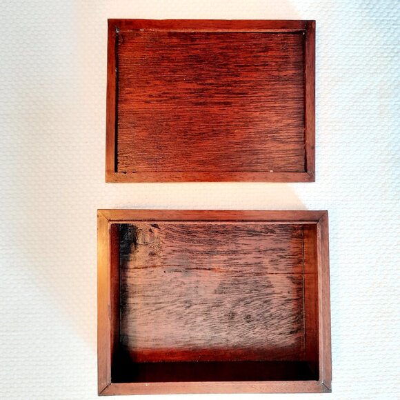 Beautifully Crafted Wooden Box with Reverse Painted Schooner - Picture 5 of 8